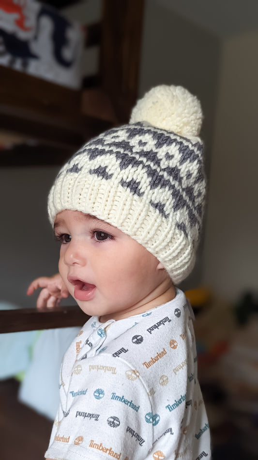 "Messy Head" Winter Hat | Size 1t-5t | White & Gray